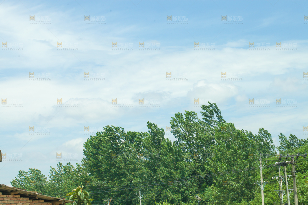 蔚蓝色的天空