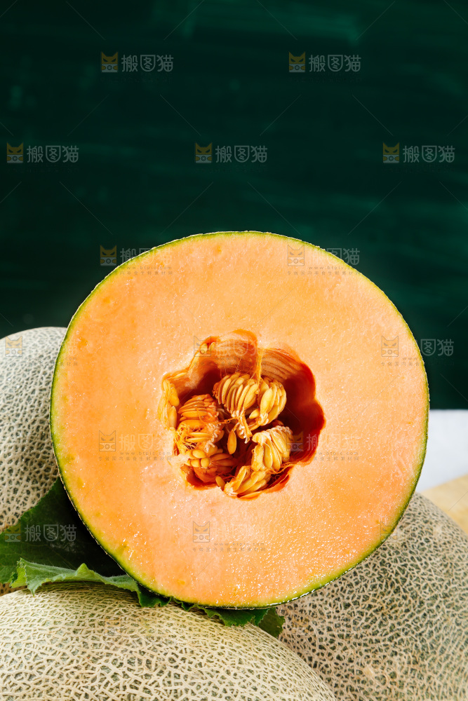 深底上的网纹瓜