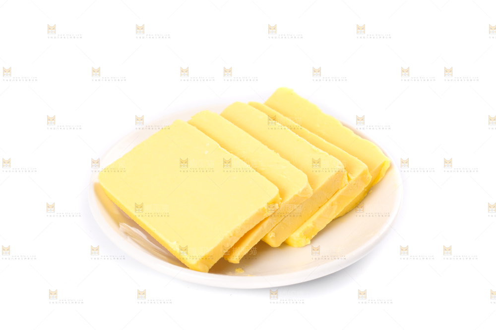 盘子里装着黄油