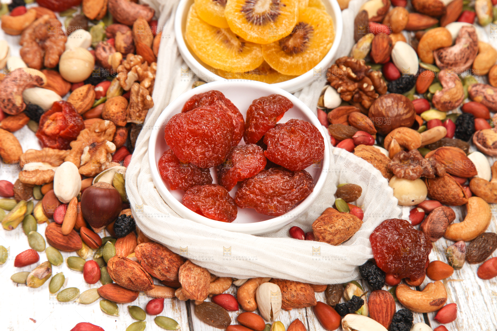 白底上的干果素材