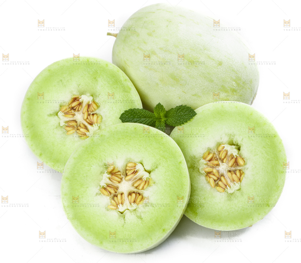 白底上摆放着山东玉菇甜瓜