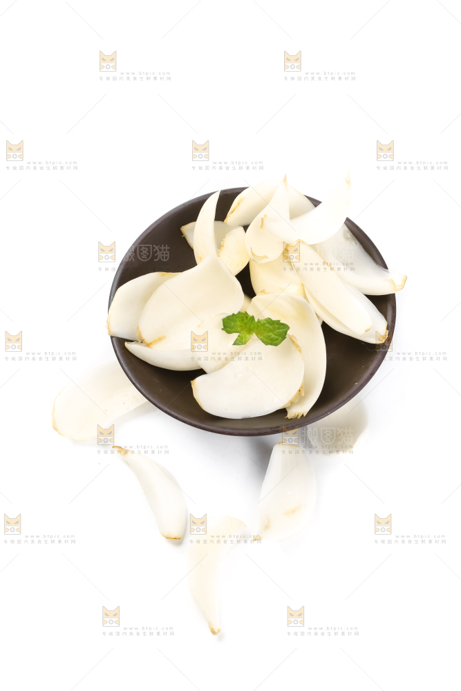 碟子里装着百合