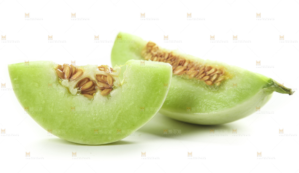 白底上放着玉菇甜瓜