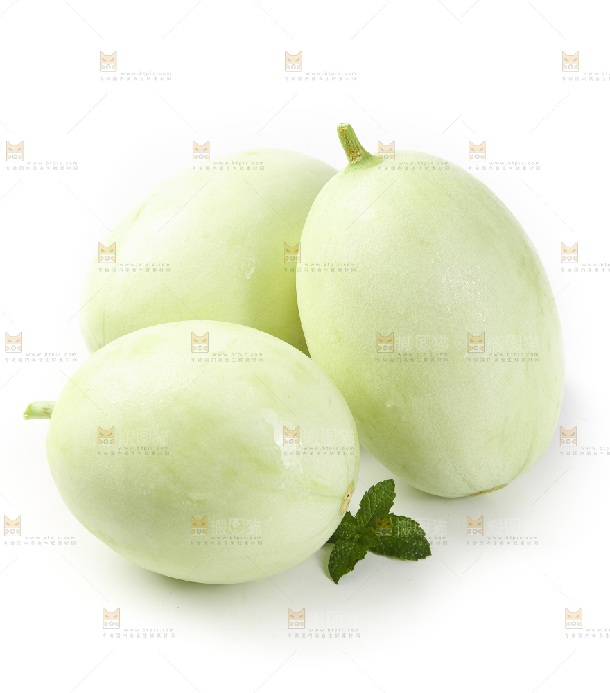 白底上摆放着玉菇蜜瓜