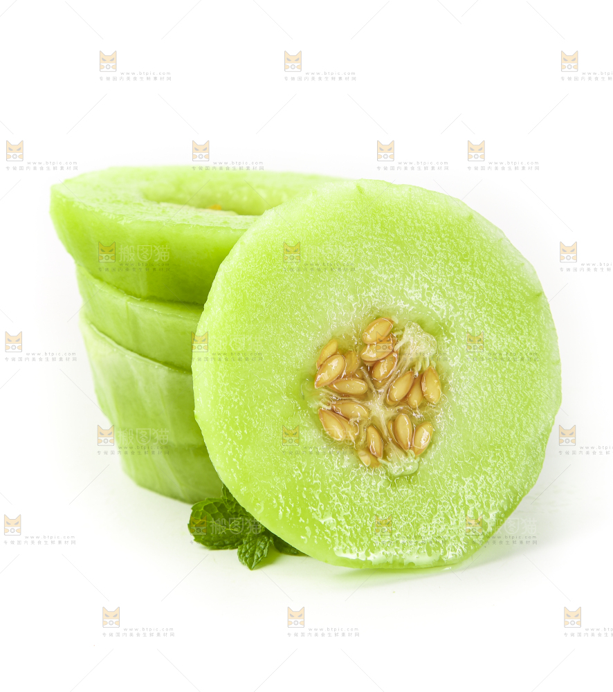 白底上摆放着玉菇蜜瓜