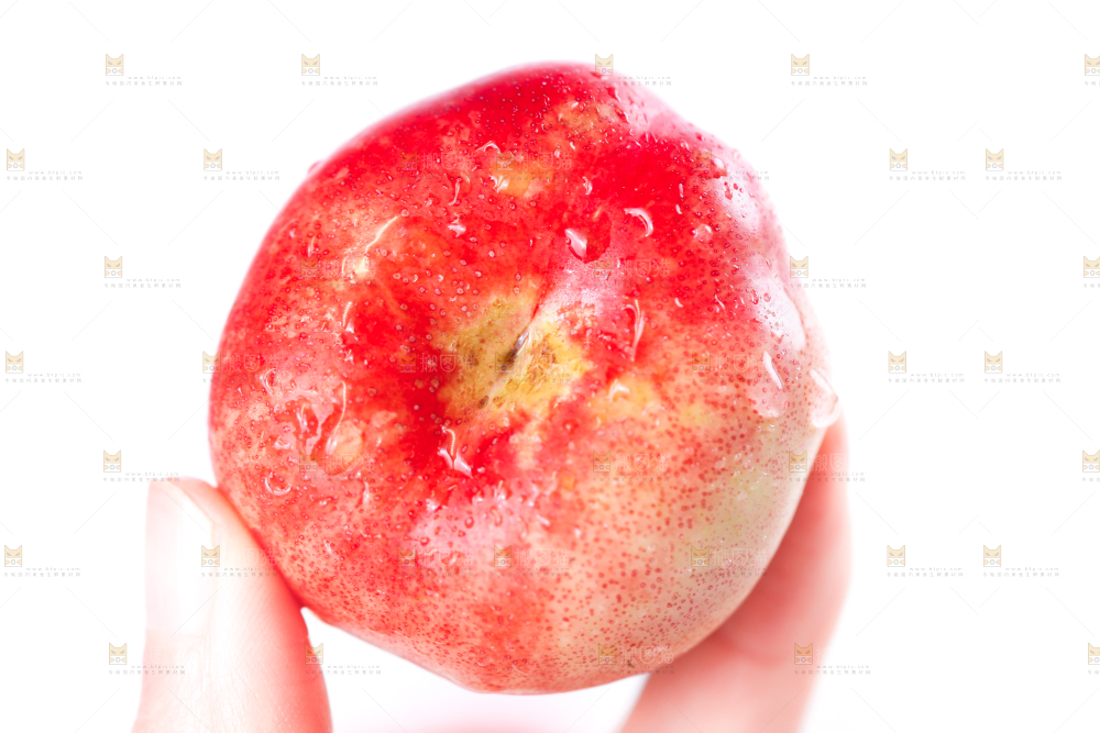 手里拿着油蟠桃