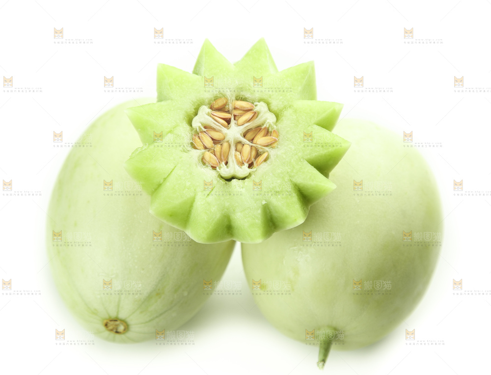 白底上摆放着山东玉菇甜瓜