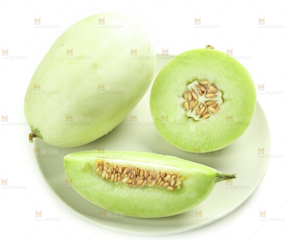 白底上摆放着南汇玉菇甜瓜