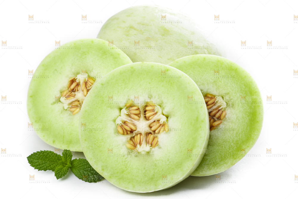 白底上摆放着山东玉菇甜瓜