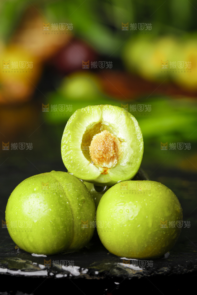 石板上的四川脱骨李子