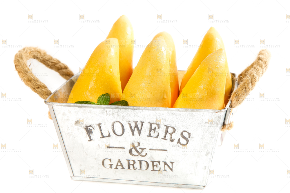 篮子里放着鹰嘴芒