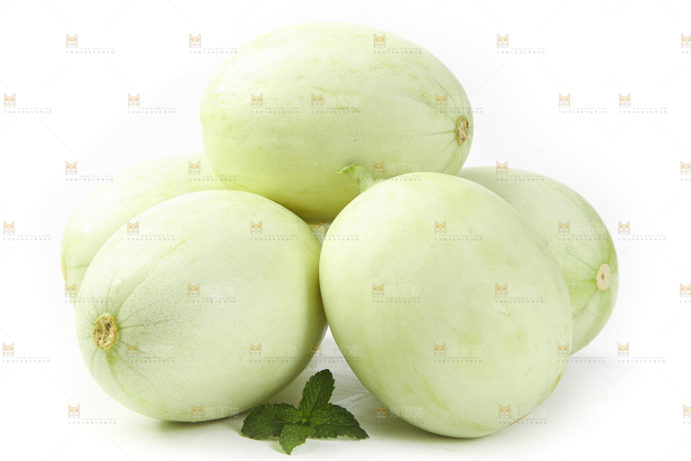白底上摆放着玉菇蜜瓜