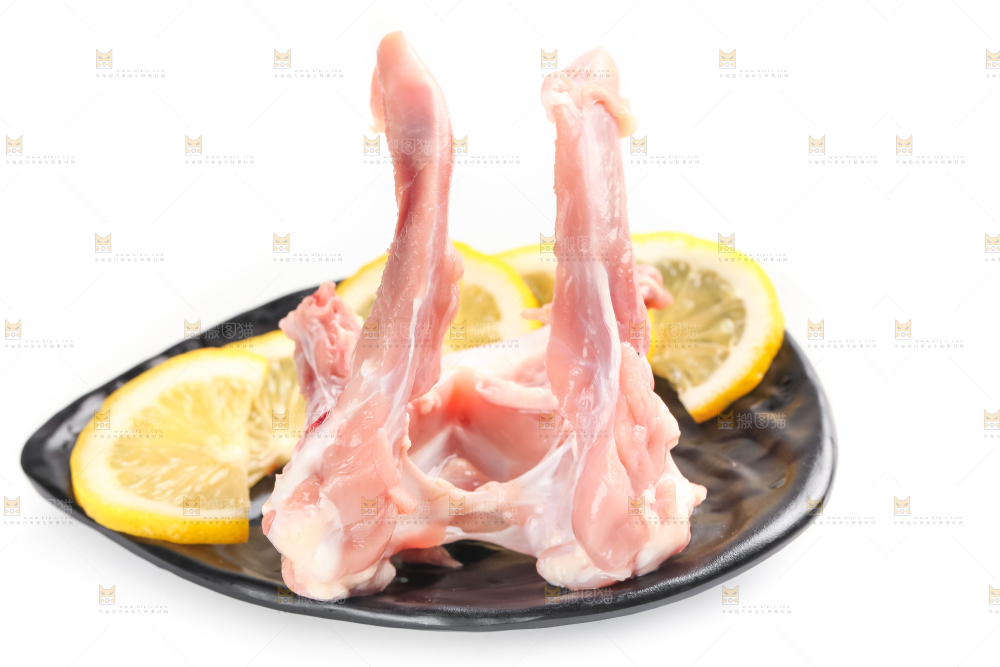 白底上的鸭锁骨