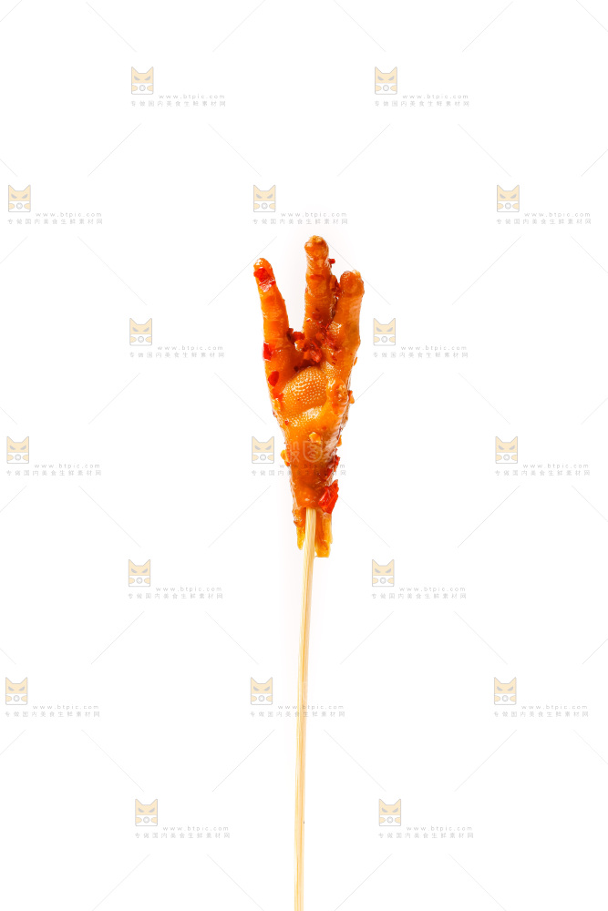 白底上的鸡爪串