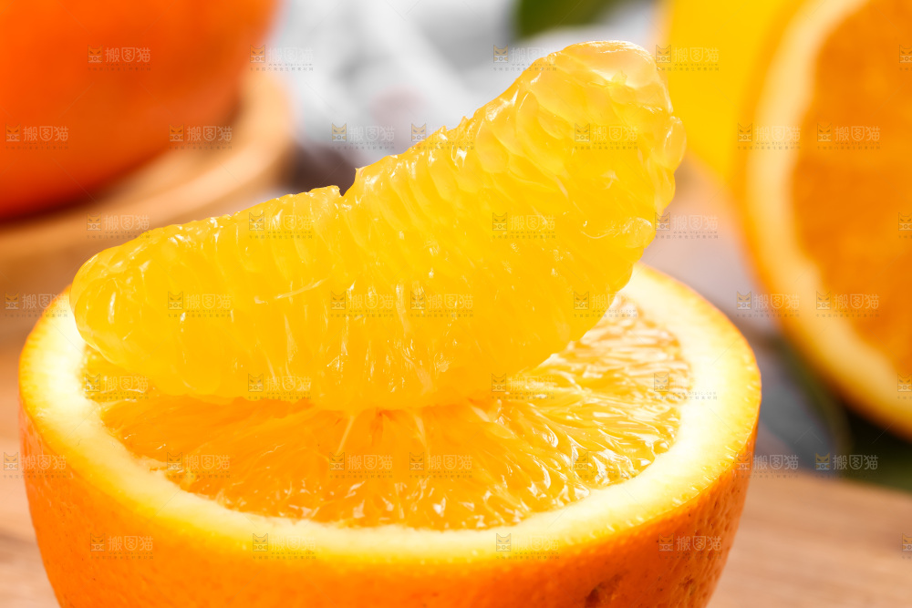 木板上的长虹脐橙