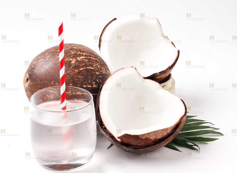 白底上放着椰王