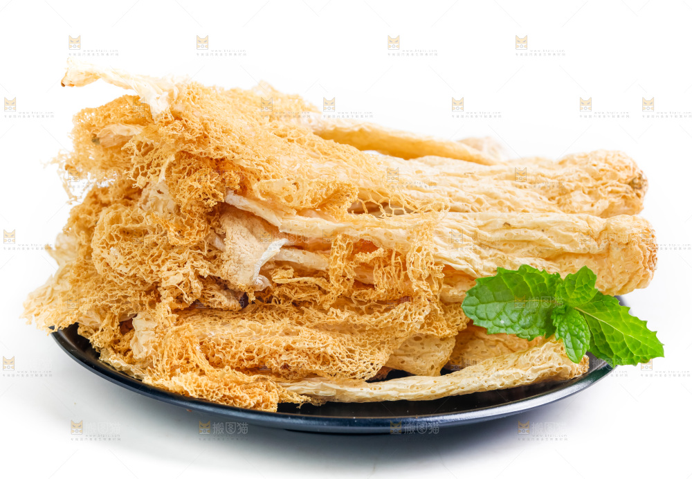 白底上的竹荪