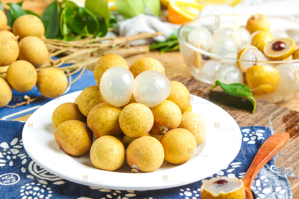 盘子里的泰国龙眼