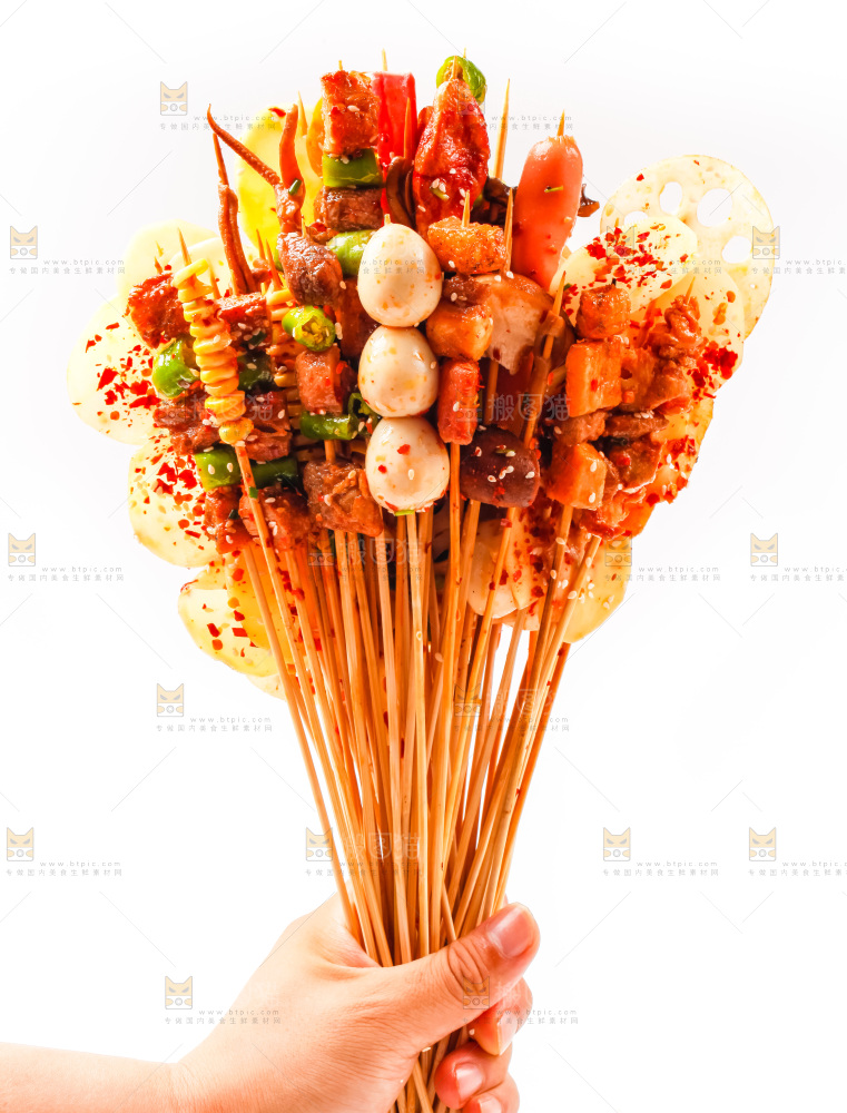 手拿钵钵鸡食材