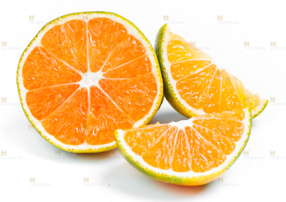 白底上放着云南蜜桔