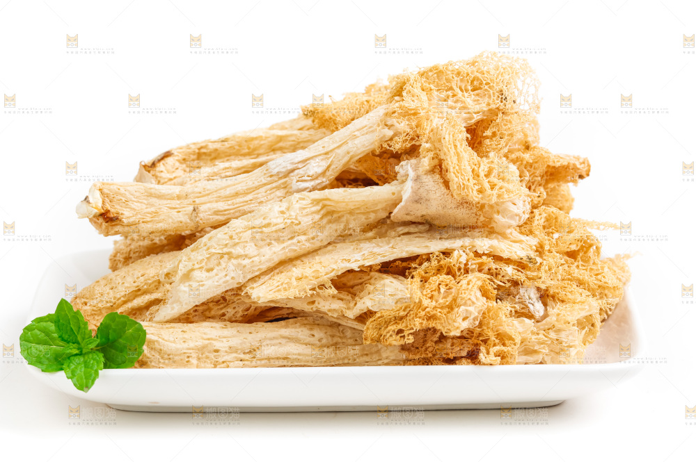 白底上的干竹荪