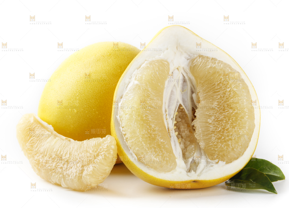 白底上放着平和白心蜜柚