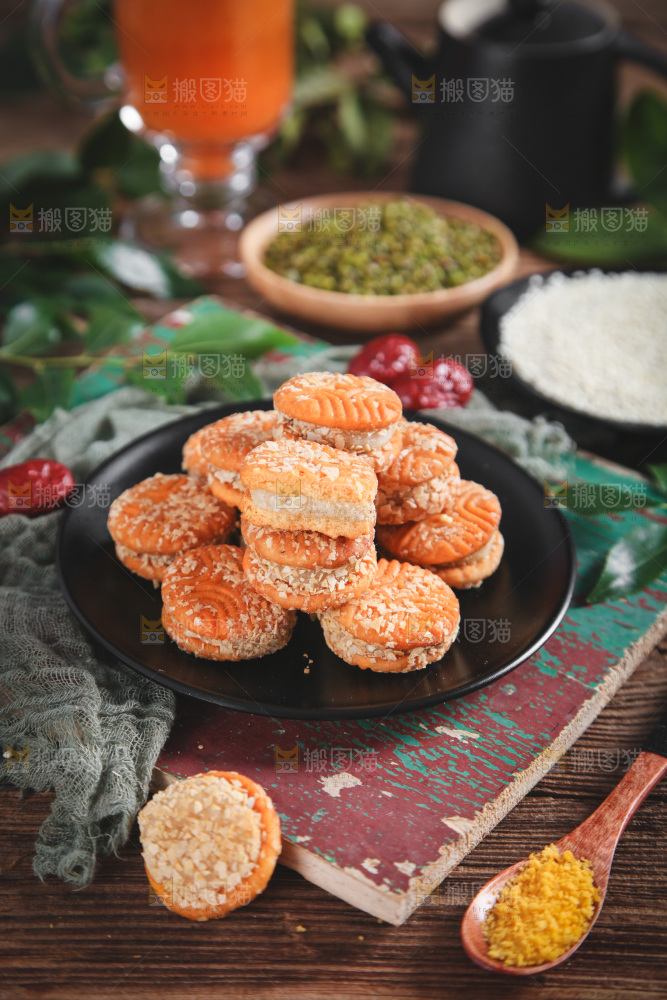 南瓜饼放在木底上
