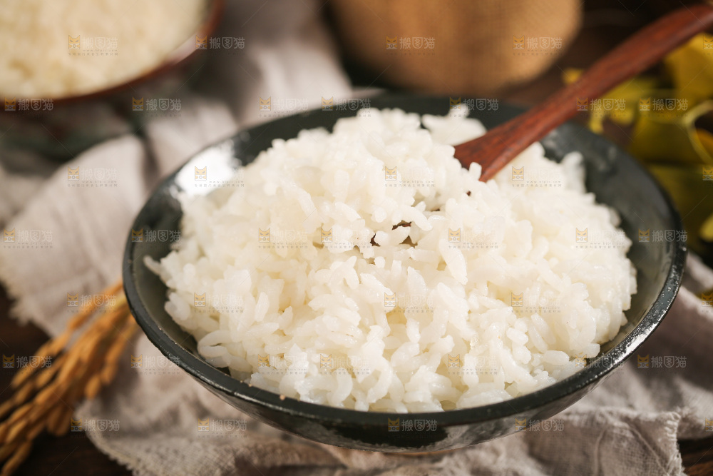 碗里装着米饭