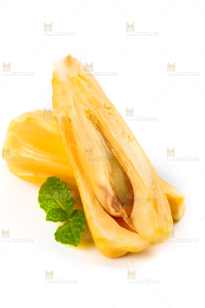 白底上摆放着红心菠萝蜜