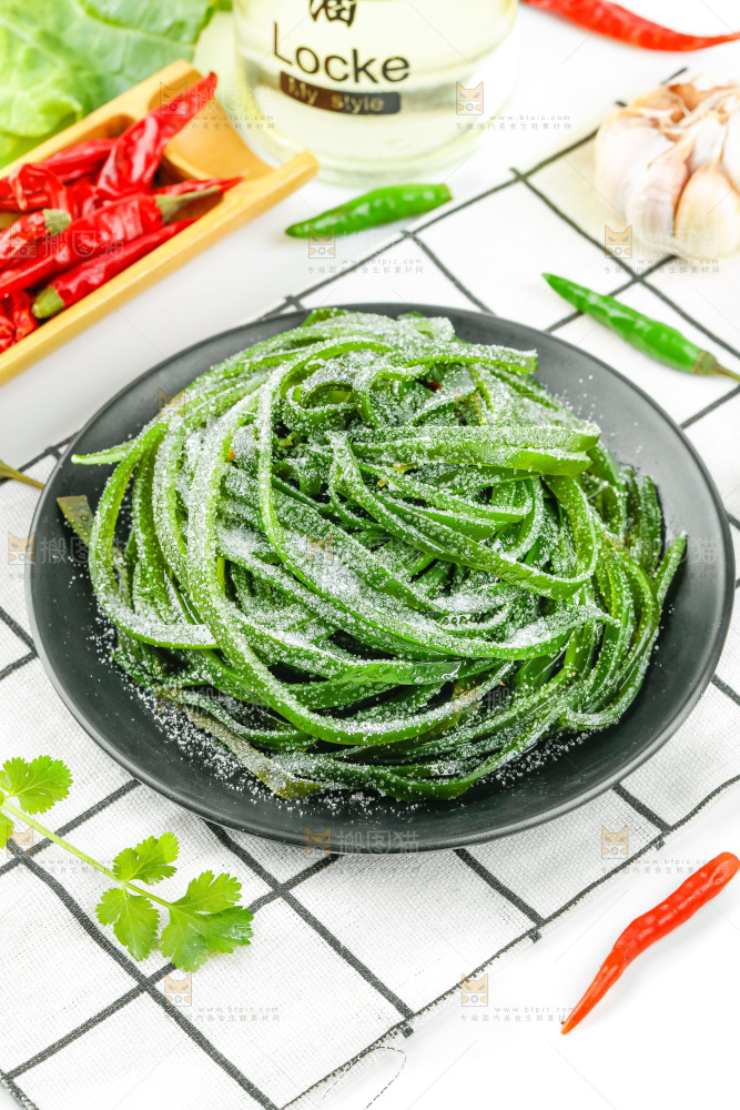 白格子上的海带丝