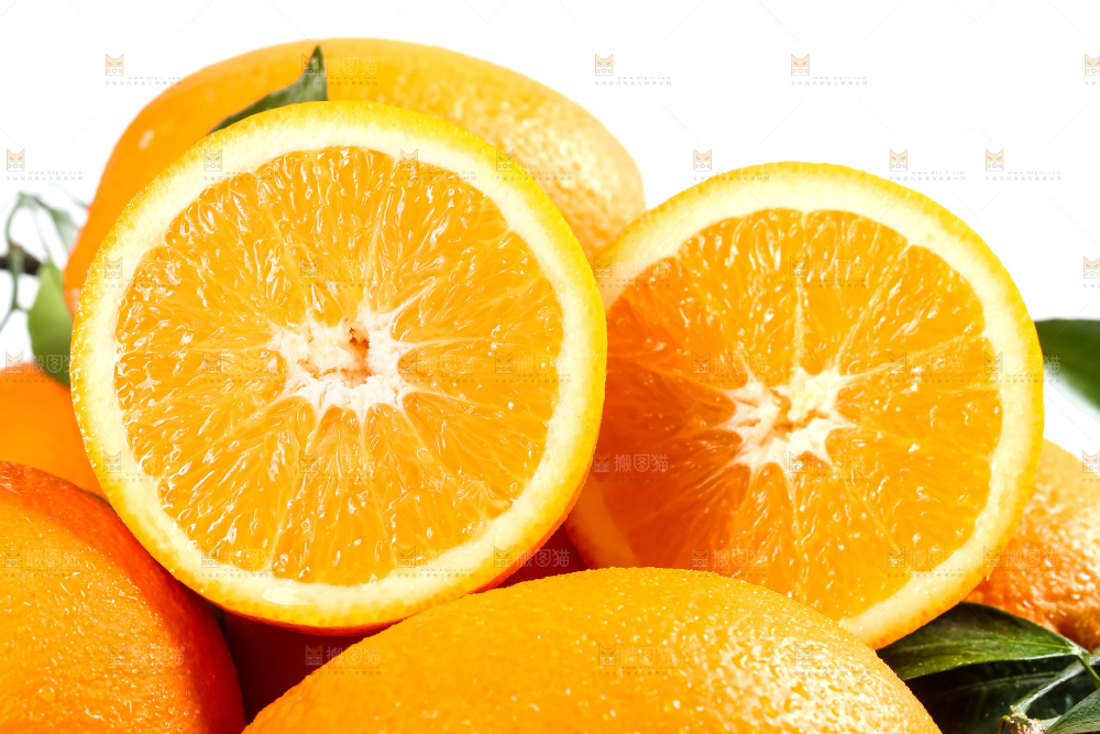 篮子里装着奉节脐橙