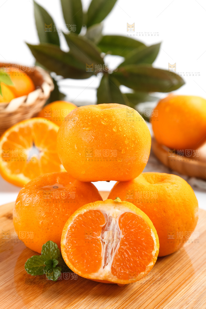 木板上放着广西椪柑