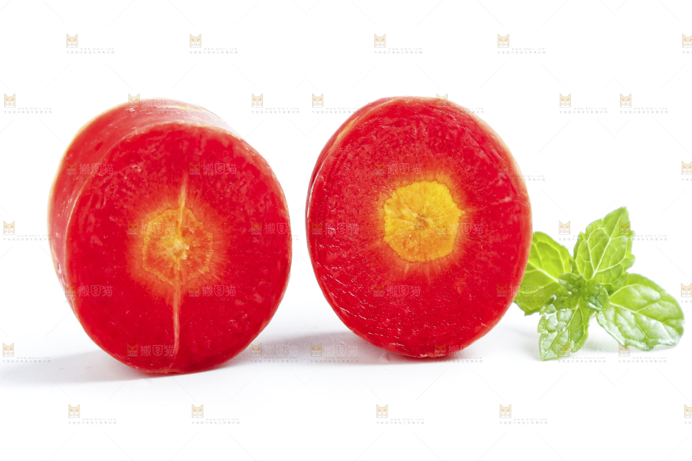 白底上放着水果胡萝卜