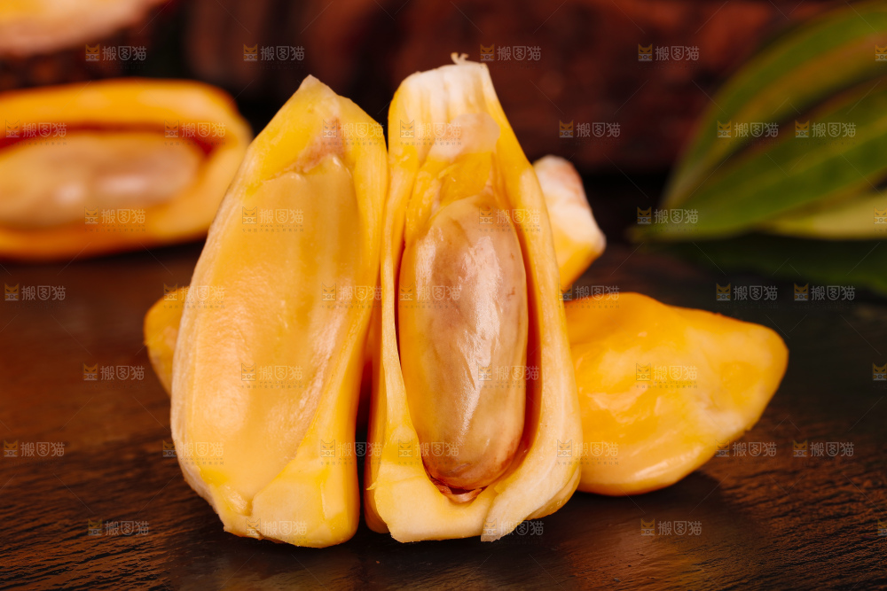 深底上的菠萝蜜