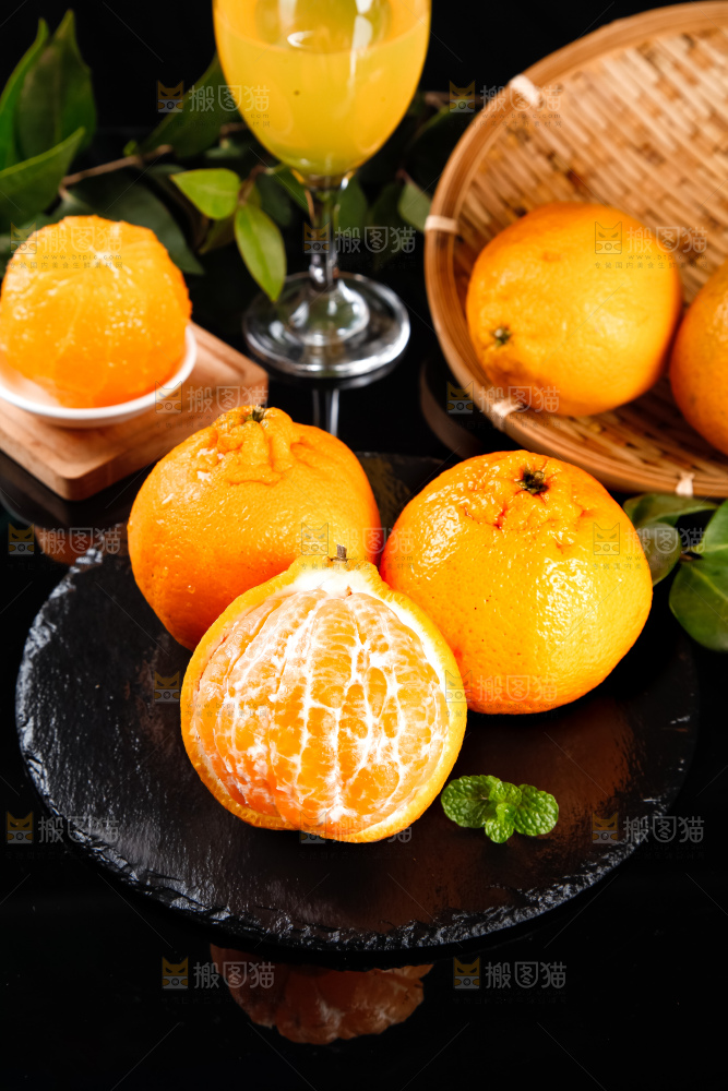 黑石板上的不知火丑橘