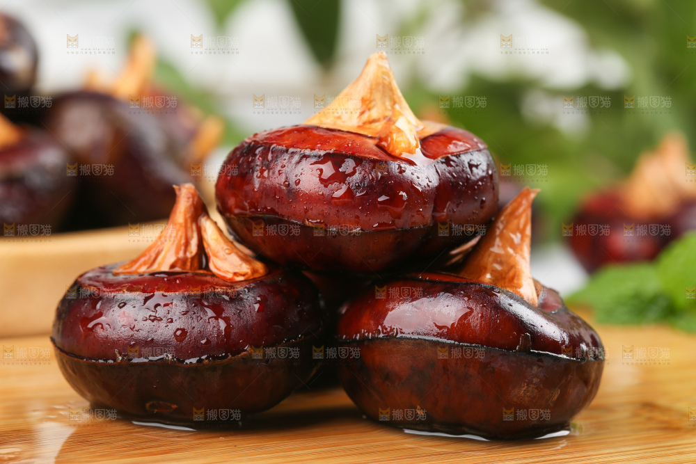 木板上放着广西马蹄