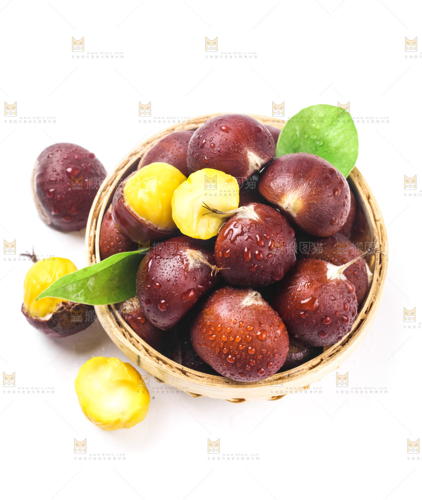 篮子里装着迁西板栗