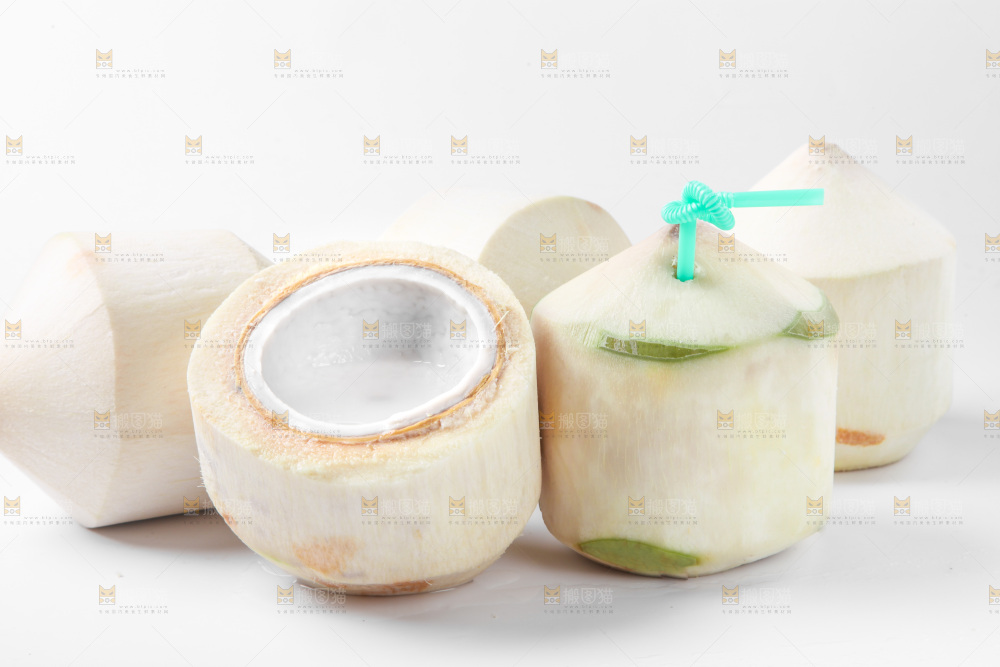 白底上的香水椰青