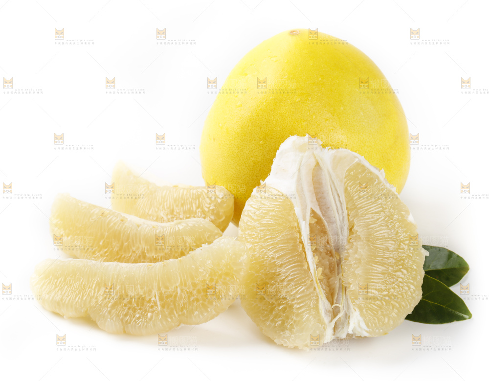 白底上放着平和白心蜜柚