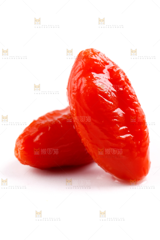 白底上的红枸杞