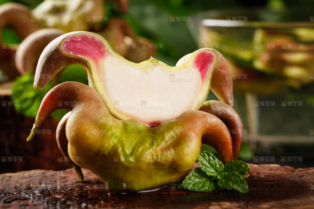竹底上的菱角