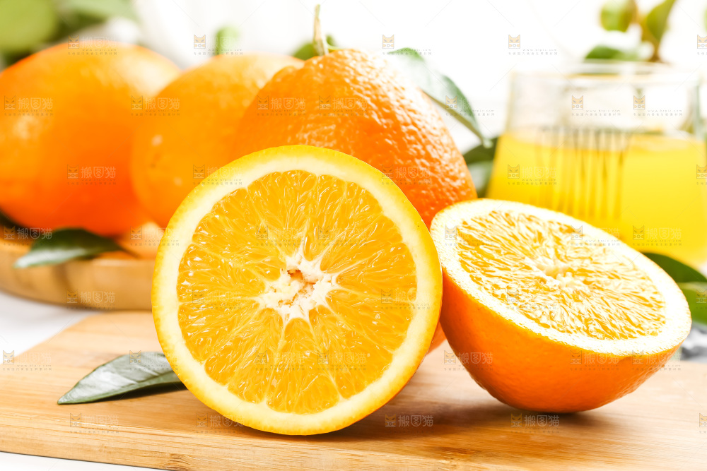 木板上的长虹脐橙