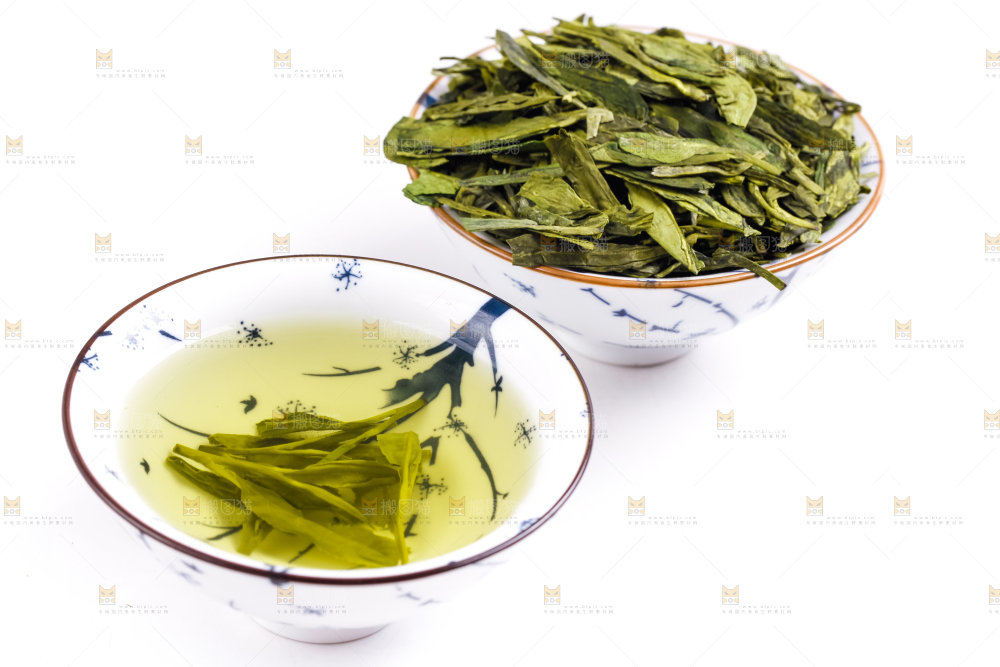 杯子里的龙井茶