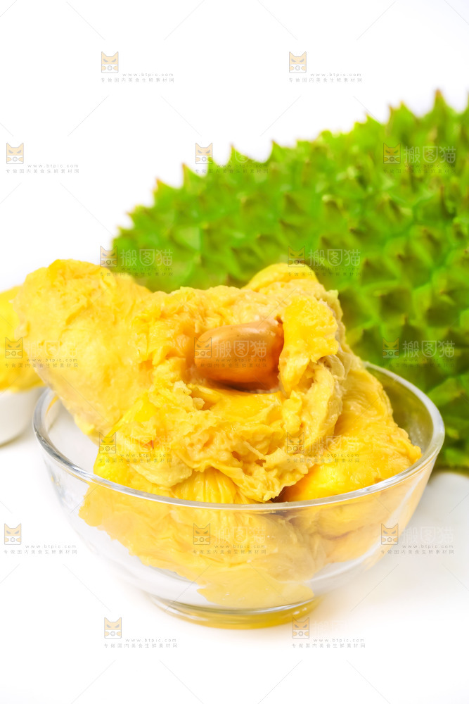 碗里的榴莲果肉