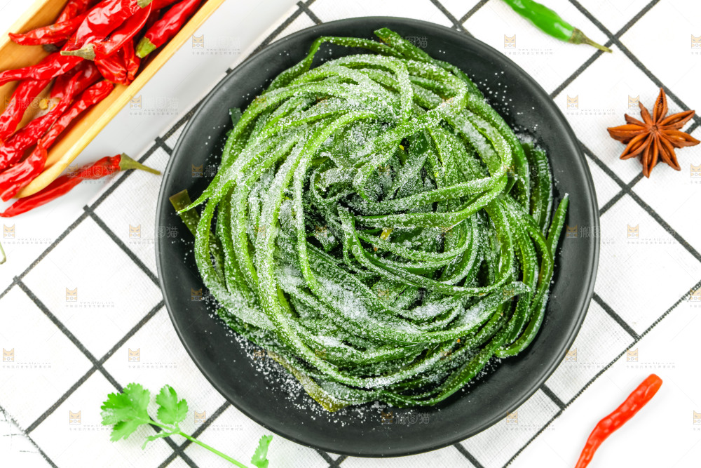 白格子上的海带丝