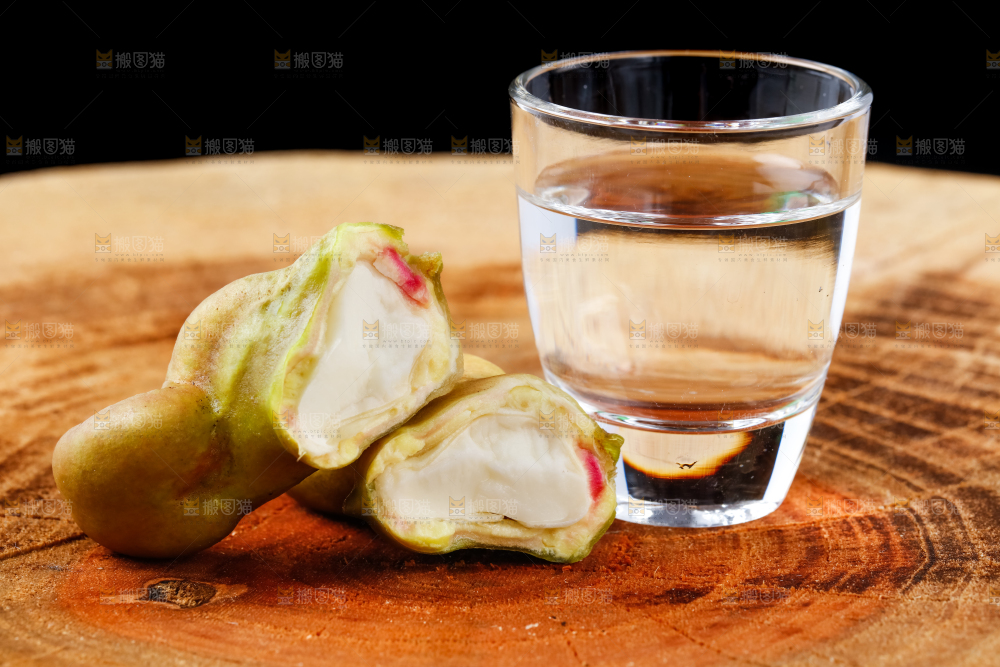 深底上的洪湖菱角