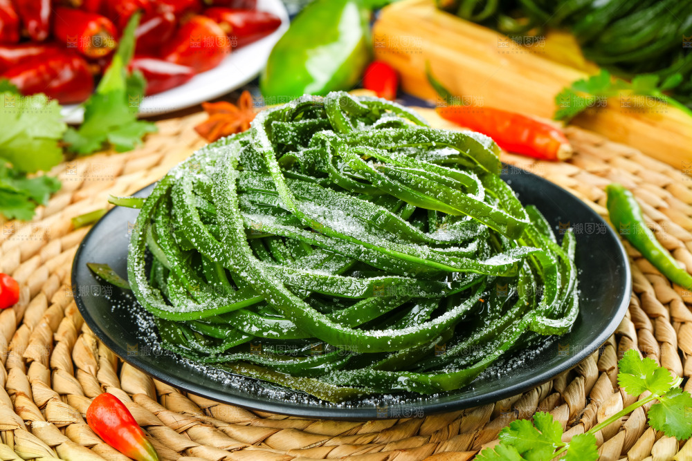 竹底上的海带丝