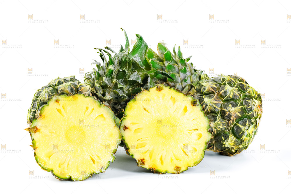 白底上的泰国迷你小菠萝