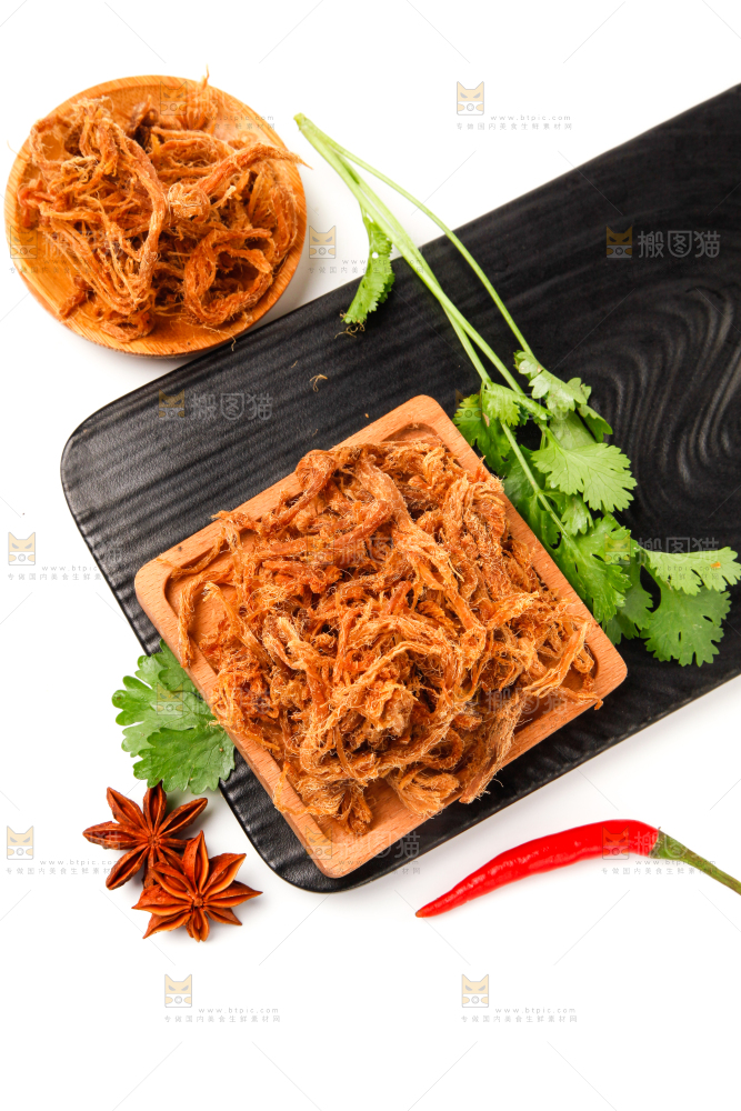 盘子里的手撕猪肉干