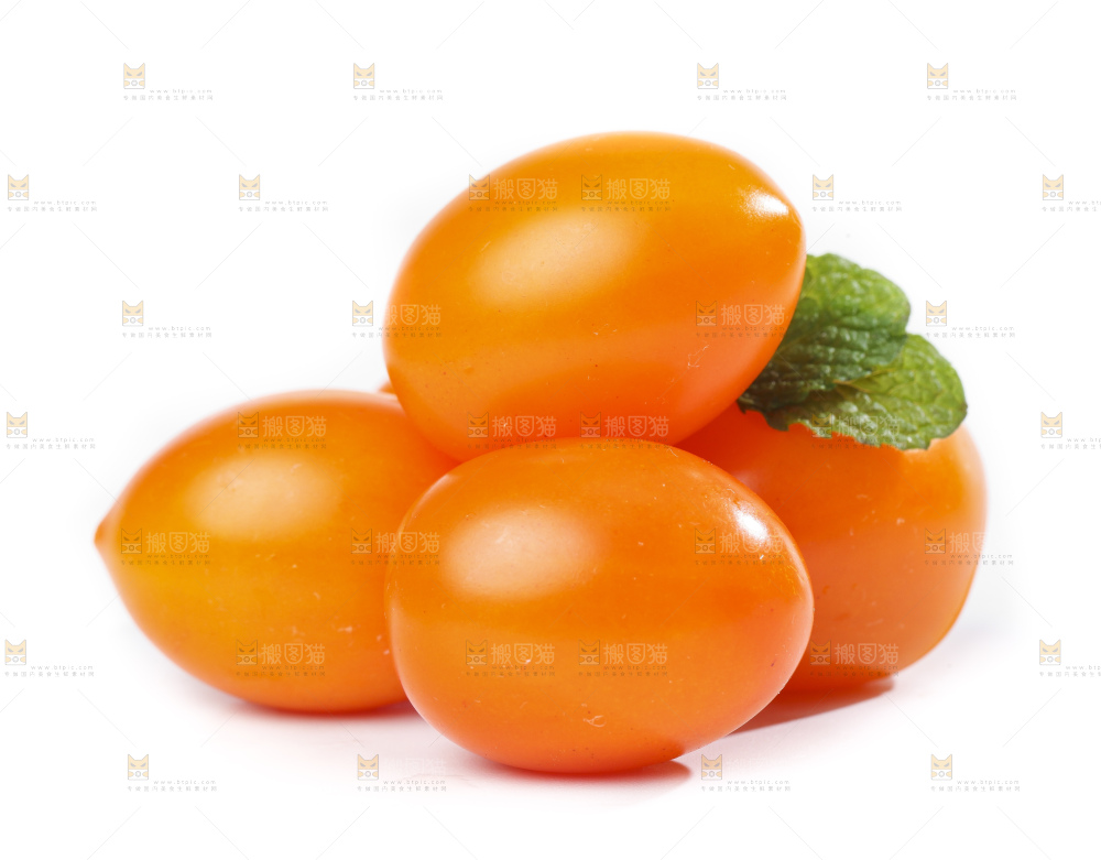 白底上摆放着山东黄金圣女果